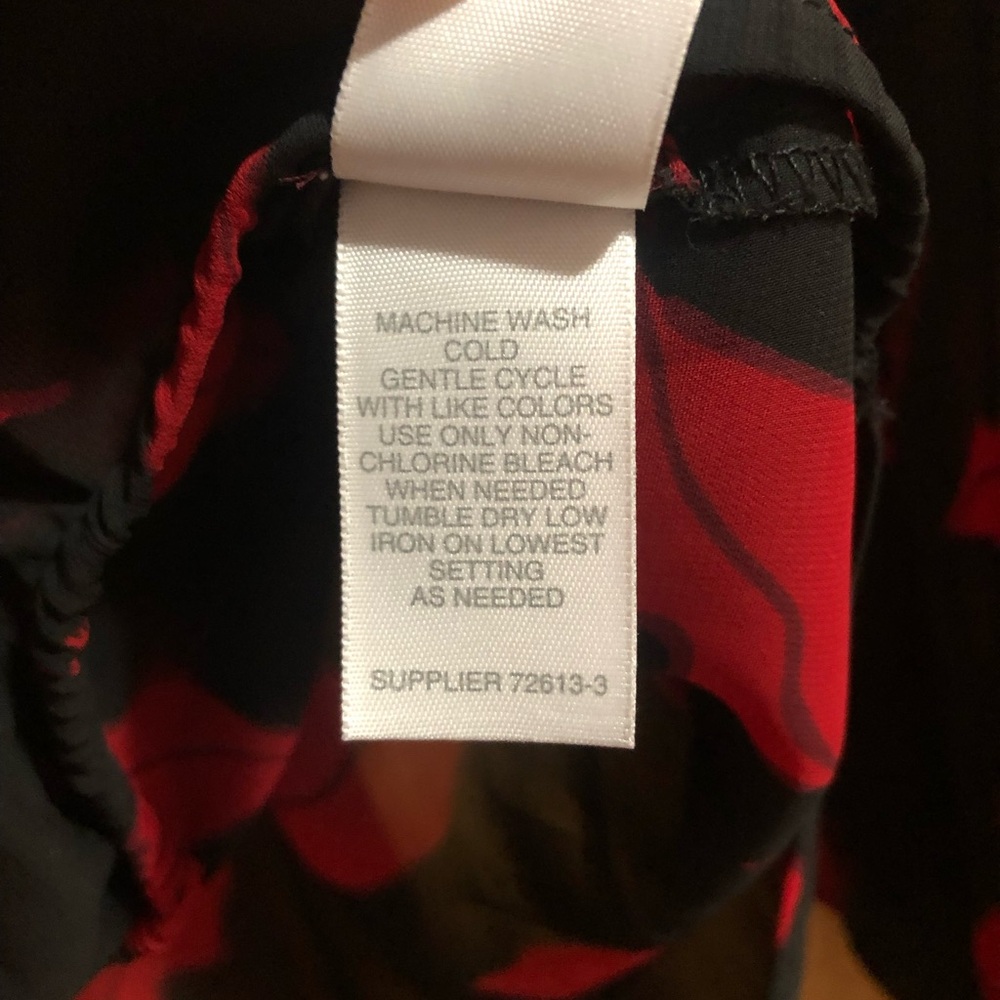 Bisou Bisou Black Red Sheer Lip Print Blouse XL - Picture 5 of 11